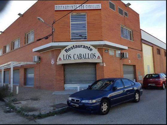 Foto 1 de Local en venda a Torrejón de la Calzada de 610 m²