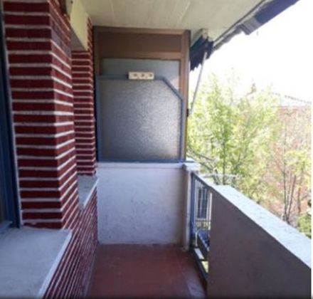 Foto 1 de Venta de piso en Entrevías de 4 habitaciones con terraza