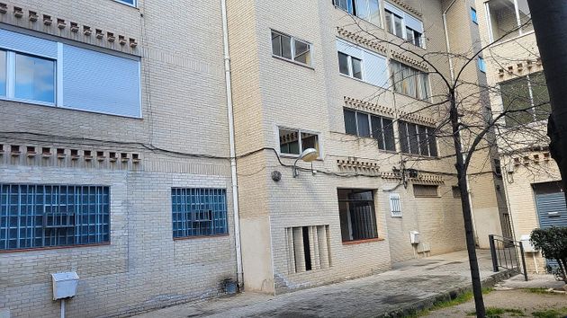 Foto 1 de Venta de piso en calle Santiago Apostol de 3 habitaciones con terraza y calefacción
