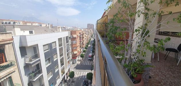Foto 1 de Pis en venda a Villajoyosa ciudad de 4 habitacions amb terrassa i garatge