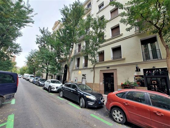 Foto 1 de Local en venda a calle De Alcántara de 102 m²