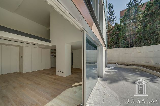 Foto 2 de Dúplex en venda a Mirasierra de 4 habitacions amb terrassa i piscina