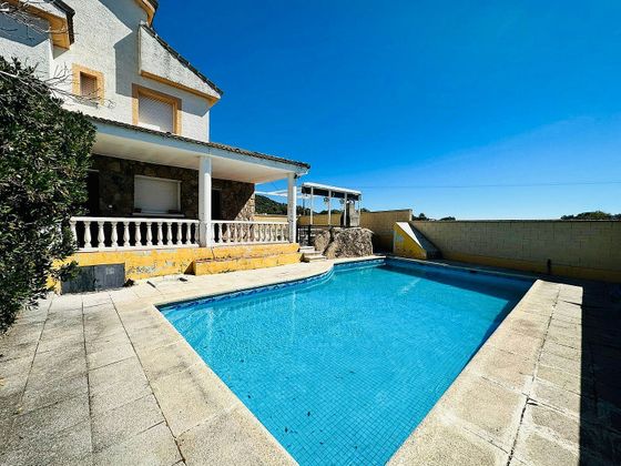 Foto 2 de Xalet en venda a Cenicientos de 8 habitacions amb terrassa i piscina