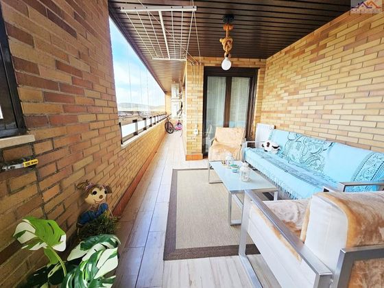 Foto 2 de Piso en venta en El Quiñón de 4 habitaciones con terraza y piscina