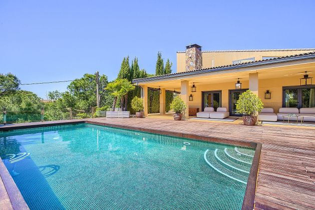 Foto 1 de Xalet en venda a La Berzosilla de 5 habitacions amb terrassa i piscina
