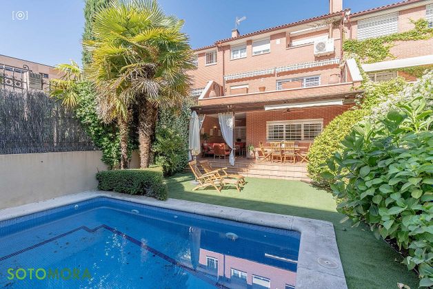 Foto 1 de Casa en venda a Ciudad Jardín de 4 habitacions amb terrassa i piscina