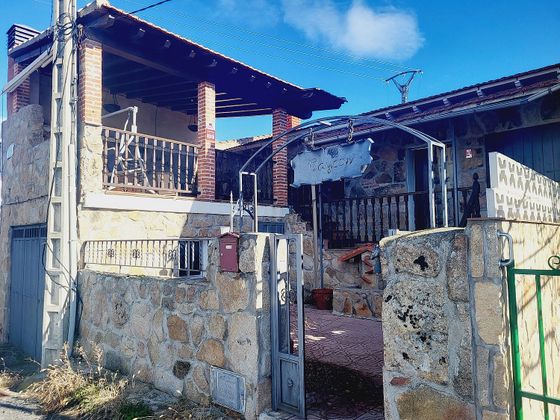 Foto 1 de Venta de casa en calle Torrente de Valdebruna de 3 habitaciones con terraza y piscina