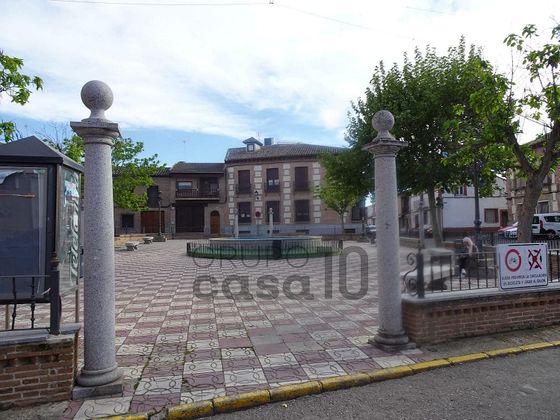 Foto 1 de Casa adossada en venda a calle Nacional amb terrassa i jardí
