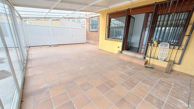 Foto 1 de Casa en venda a Zona Los Lagos de 4 habitacions amb terrassa i piscina