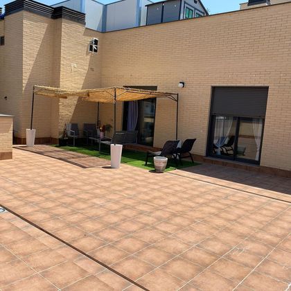 Foto 1 de Àtic en venda a El Cañaveral - Los Berrocales de 3 habitacions amb terrassa i piscina