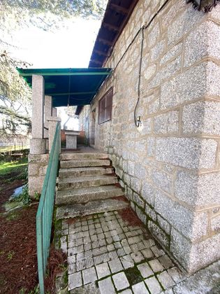 Foto 2 de Chalet en venta en La Navata de 5 habitaciones con terraza y garaje
