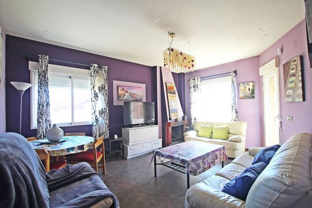 Foto 1 de Venta de piso en calle Murga de 3 habitaciones con terraza y calefacción