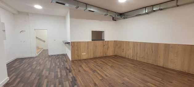 Foto 1 de Alquiler de local en Simancas de 154 m²