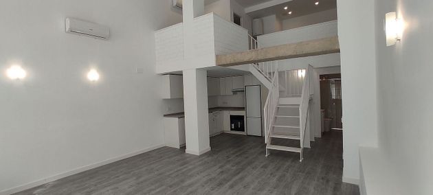 Foto 1 de Dúplex en alquiler en Portazgo de 1 habitación con aire acondicionado y calefacción