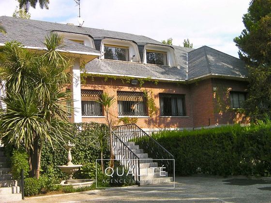 Foto 1 de Venta de chalet en Piovera - Conde Orgaz de 5 habitaciones con terraza y piscina