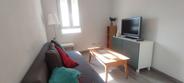 Foto 1 de Piso en alquiler en Universidad - Malasaña de 1 habitación con muebles y calefacción