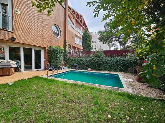 Foto 2 de Venta de casa adosada en Piovera - Conde Orgaz de 5 habitaciones con terraza y piscina