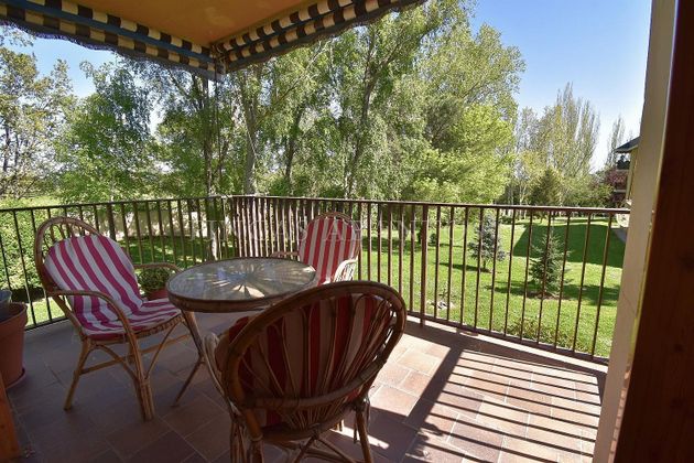 Foto 1 de Pis en venda a Zaburdón - Monte Escorial de 4 habitacions amb terrassa i piscina