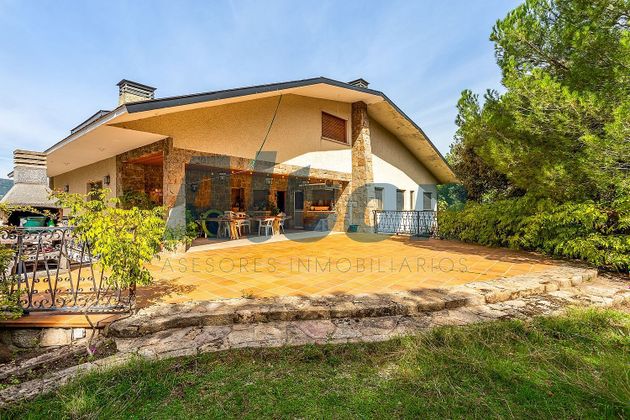 Foto 1 de Xalet en venda a Fontenebro - Altavista de 4 habitacions amb terrassa i piscina