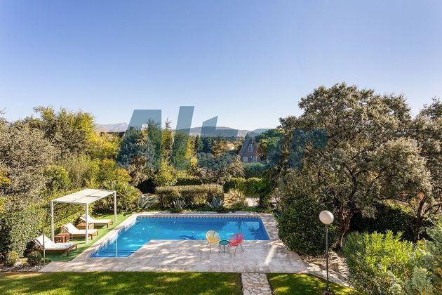 Foto 1 de Venta de chalet en Guadarrama de 6 habitaciones con terraza y piscina