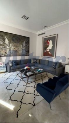 Foto 2 de Piso en alquiler en Recoletos de 3 habitaciones con muebles y aire acondicionado