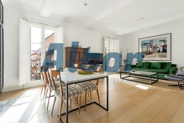 Foto 1 de Pis en lloguer a Cortes - Huertas de 2 habitacions amb terrassa i mobles