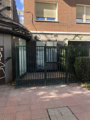 Foto 1 de Alquiler de local en calle Del Príncipe de Vergara de 180 m²