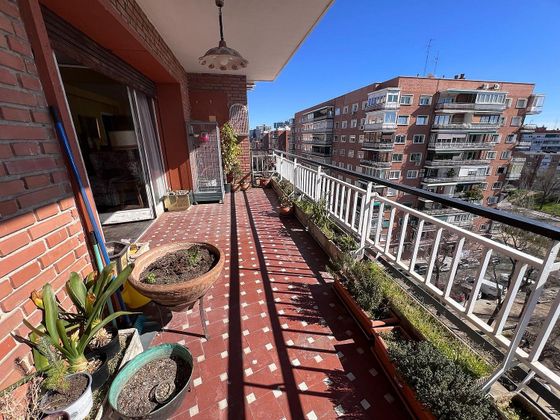 Foto 1 de Piso en venta en Guindalera de 5 habitaciones con terraza y garaje
