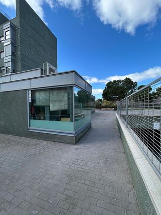 Foto 2 de Àtic en venda a Pau de Carabanchel de 2 habitacions amb terrassa i piscina