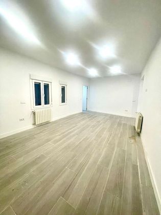 Foto 2 de Venta de piso en Nuevo Aranjuez de 3 habitaciones con calefacción