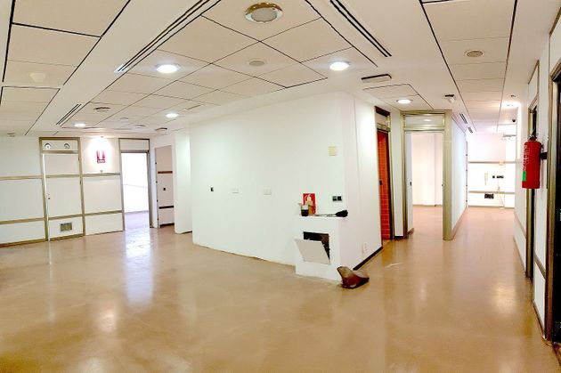Foto 2 de Oficina en venda a Centro - Alcobendas amb aire acondicionat