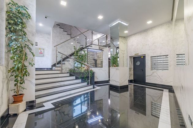 Foto 1 de Alquiler de oficina en calle De María Tubau de 500 m²