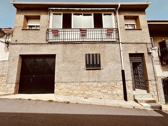 Foto 1 de Pis en venda a Navas del Marqués (Las) de 3 habitacions amb terrassa i balcó