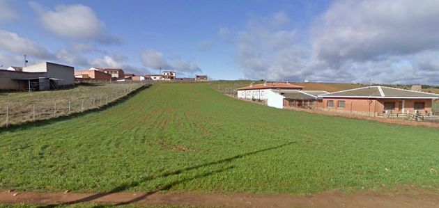 Foto 1 de Venta de terreno en Espinoso del Rey de 2300 m²