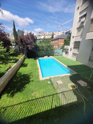 Foto 2 de Piso en venta en El Viso de 5 habitaciones con terraza y piscina