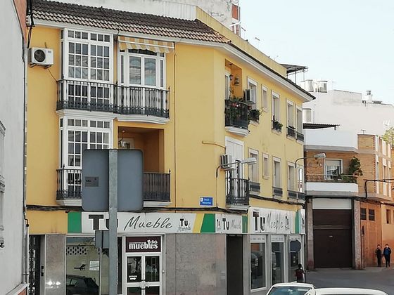 Foto 2 de Pis en venda a Puente Genil de 3 habitacions amb terrassa i balcó
