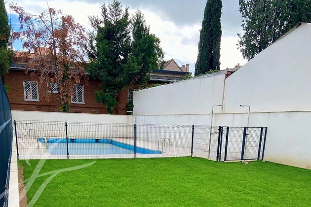 Foto 2 de Dúplex en venda a Canillejas de 6 habitacions amb terrassa i piscina
