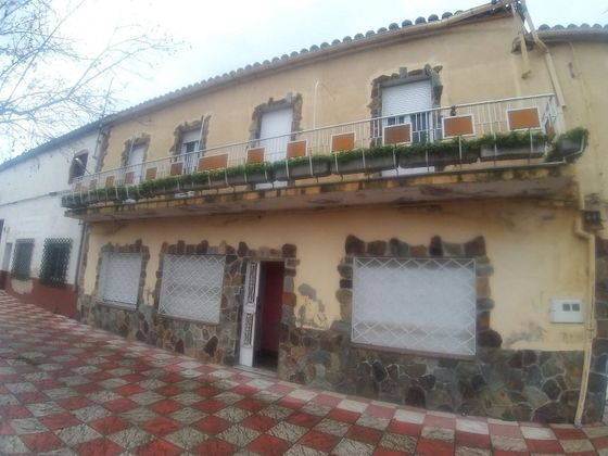 Foto 2 de Casa adosada en venta en avenida Conde Gamazo de 6 habitaciones con terraza y jardín