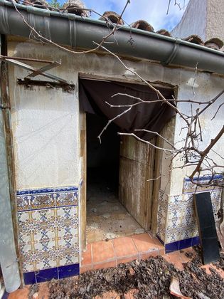 Foto 2 de Venta de casa en Escalonilla de 4 habitaciones con jardín