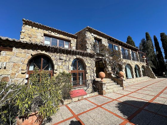 Foto 2 de Chalet en venta en Las Lomas de 5 habitaciones con terraza y piscina