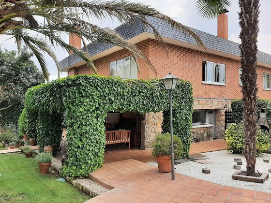 Foto 2 de Xalet en venda a Valdecabaña de 7 habitacions amb terrassa i piscina