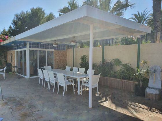 Foto 2 de Chalet en venta en Pueblo Levante de 5 habitaciones con piscina y jardín