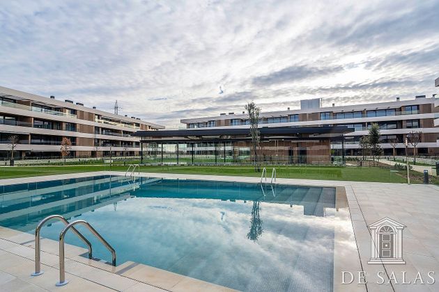 Foto 1 de Àtic en venda a La Moraleja distrito de 4 habitacions amb terrassa i piscina
