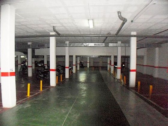 Foto 2 de Venta de garaje en calle Navarro Ledesma de 28 m²