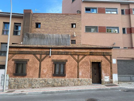 Foto 1 de Casa adosada en venta en Valdezarza de 4 habitaciones con terraza y garaje
