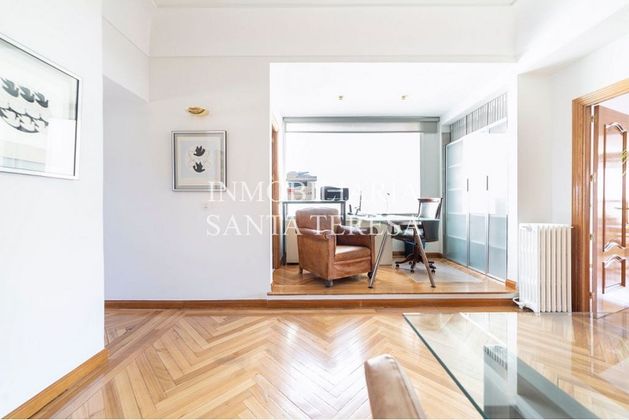 Foto 2 de Àtic en venda a Nuevos Ministerios - Ríos Rosas de 1 habitació amb terrassa i garatge