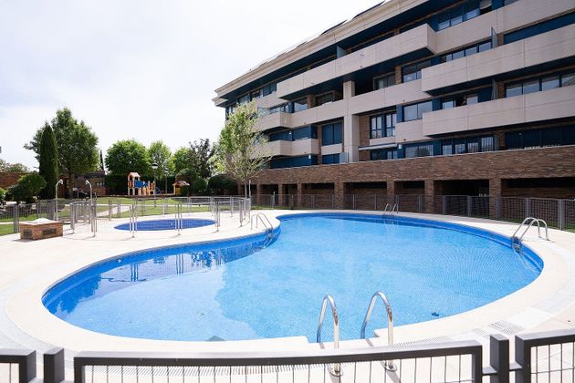 Foto 1 de Piso en venta en Zona Monte El Pilar de 2 habitaciones con terraza y piscina
