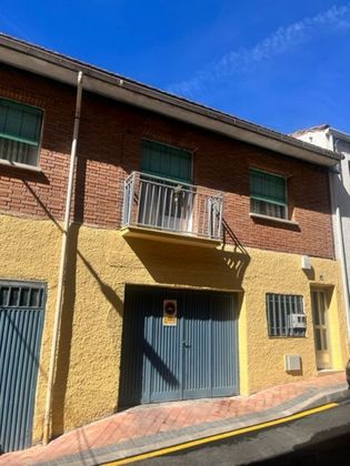 Foto 1 de Casa adossada en venda a El Olivar - La Magdalena de 3 habitacions amb terrassa i garatge