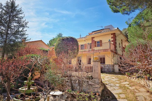 Foto 2 de Xalet en venda a Guadarrama de 7 habitacions amb terrassa i piscina