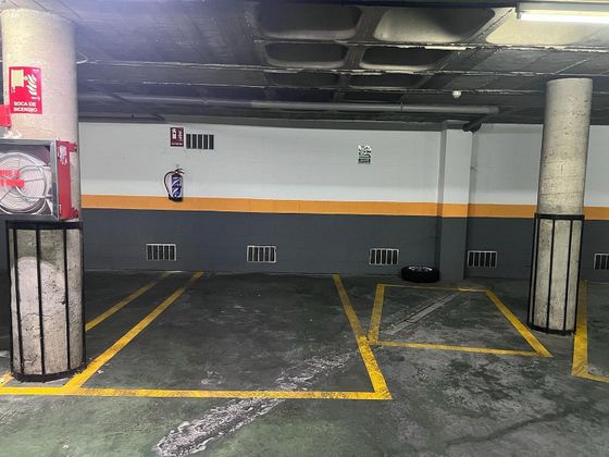 Foto 2 de Garaje en venta en Legazpi de 13 m²